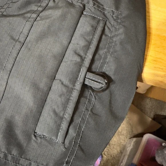 Hollister California Gray Hooded Rain Coat Jacket Red Plaid Lined Outerwear JR L - Picture 5 of 6